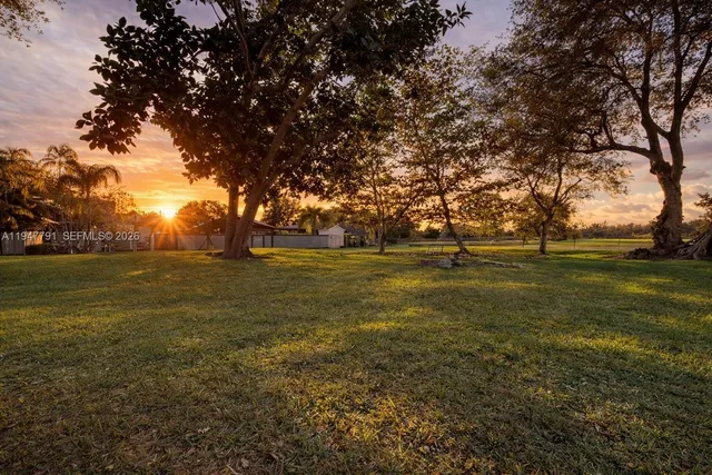 $525,000 | 13168 Southwest 93rd Place, Miami, FL 33176