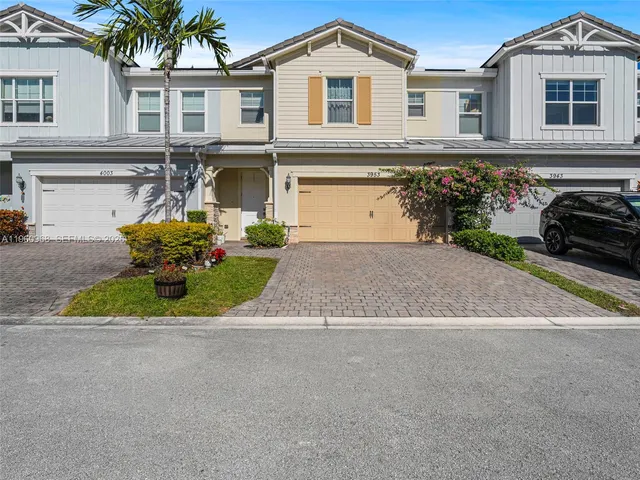 $4,200 | 3953 Black Olive Lane, Hollywood, FL 33021