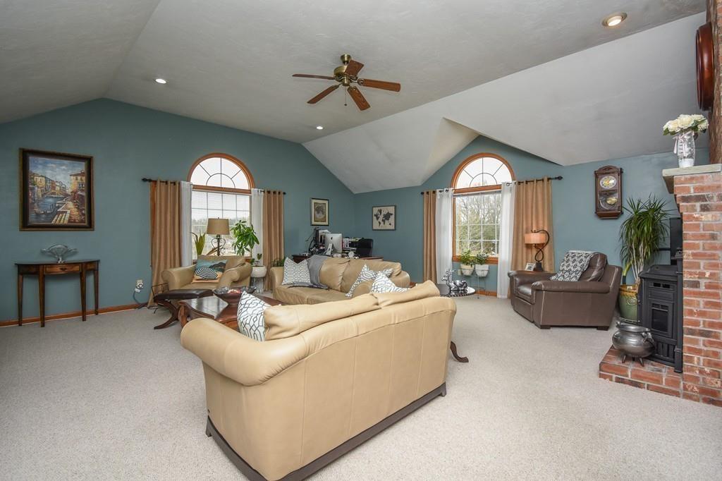 35 Roland Way Milford, MA 01757 - Photo 11 of 36 Gallery Image 11
