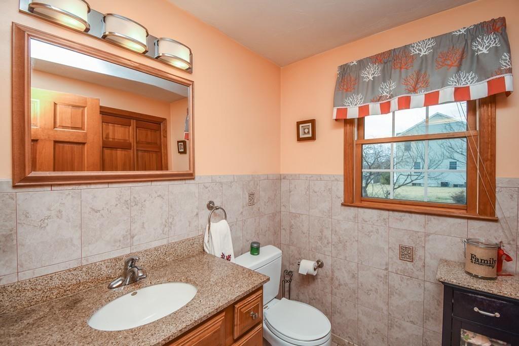 35 Roland Way Milford, MA 01757 - Photo 14 of 36 Gallery Image 14