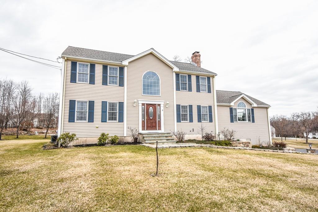 35 Roland Way Milford, MA 01757 - Photo 2 of 36 Gallery Image 2