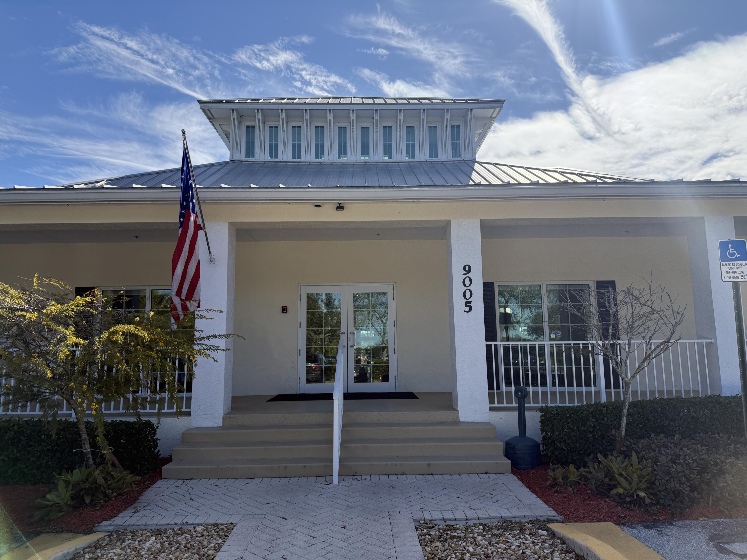 1019 Southwest Tamarrow Place Stuart, FL 34997 - Photo 23 of 34 Club house