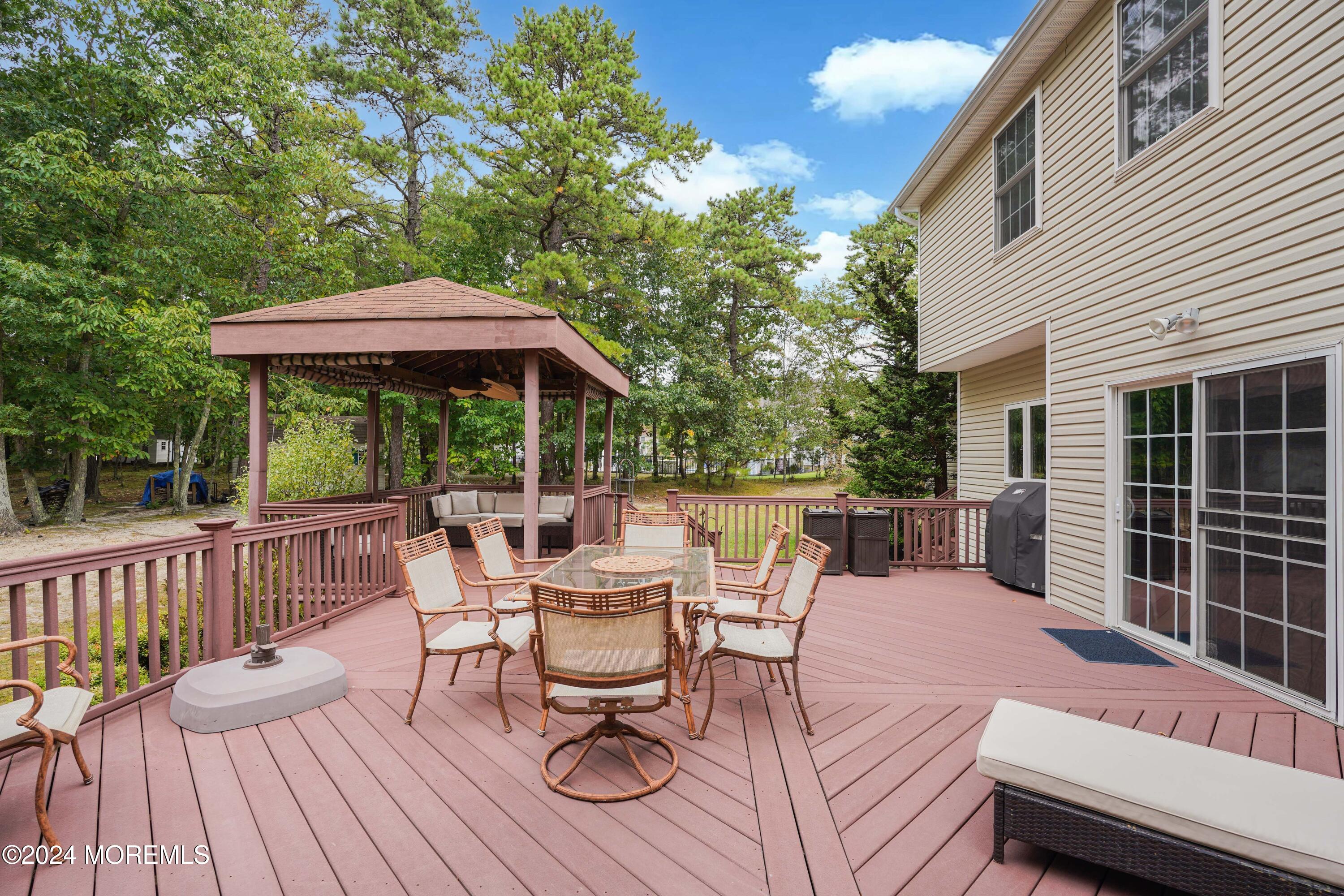 32 Olivia Way Jackson, NJ 08527 - Photo 7 of 24 TIMBER TECH DECK