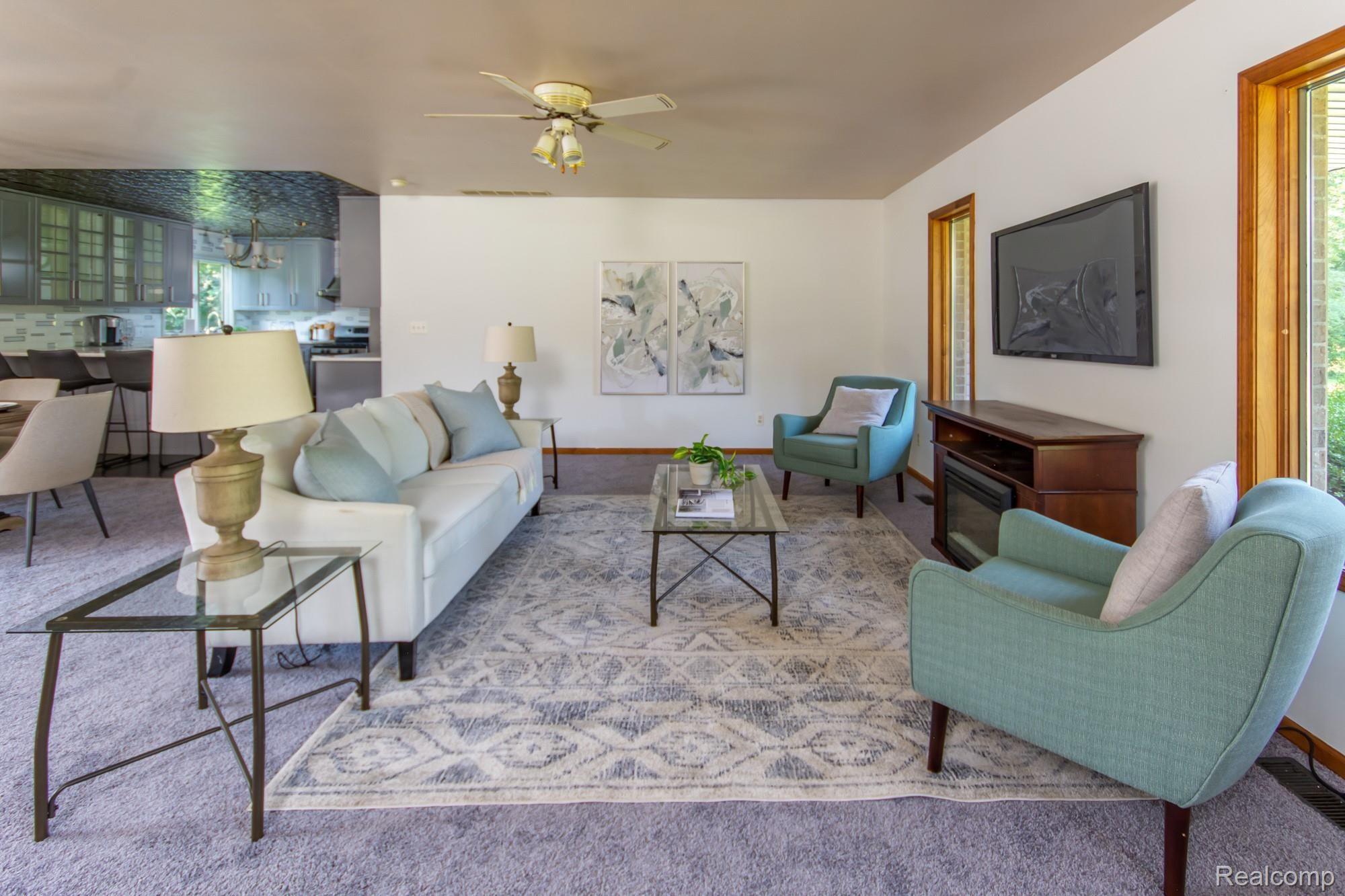 49125 Hull Road Belleville, MI 48111 - Photo 4 of 32 DSC_5981enf.jpg