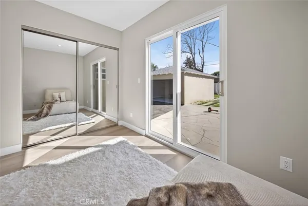 $999,998 | 6820 Jellico Avenue, Lake Balboa, CA 91406
