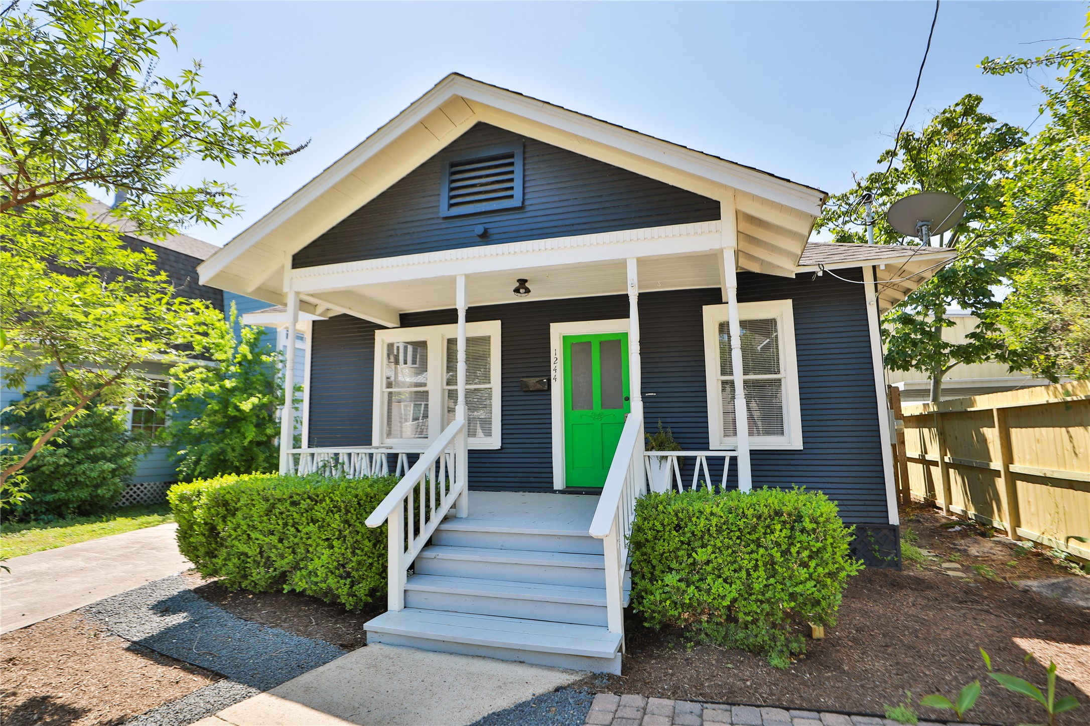 1244 West 21st Street Houston, TX 77008 - Photo 5 of 37