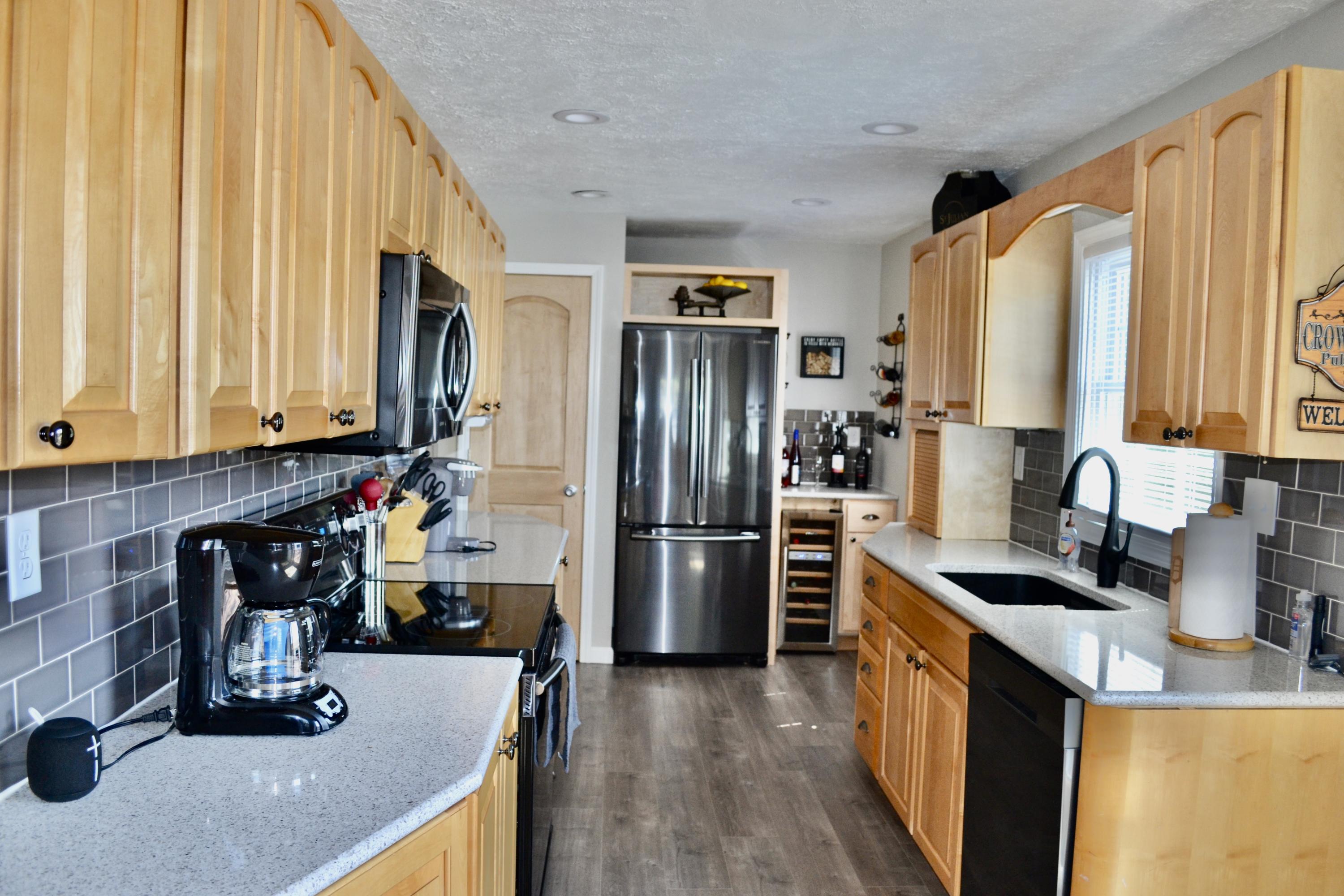 12545 Perry Road Battle Creek, MI 49015 - Photo 11 of 41 34FF6DD5-AD38-4376-A362-EF666B0D7F26_1_2