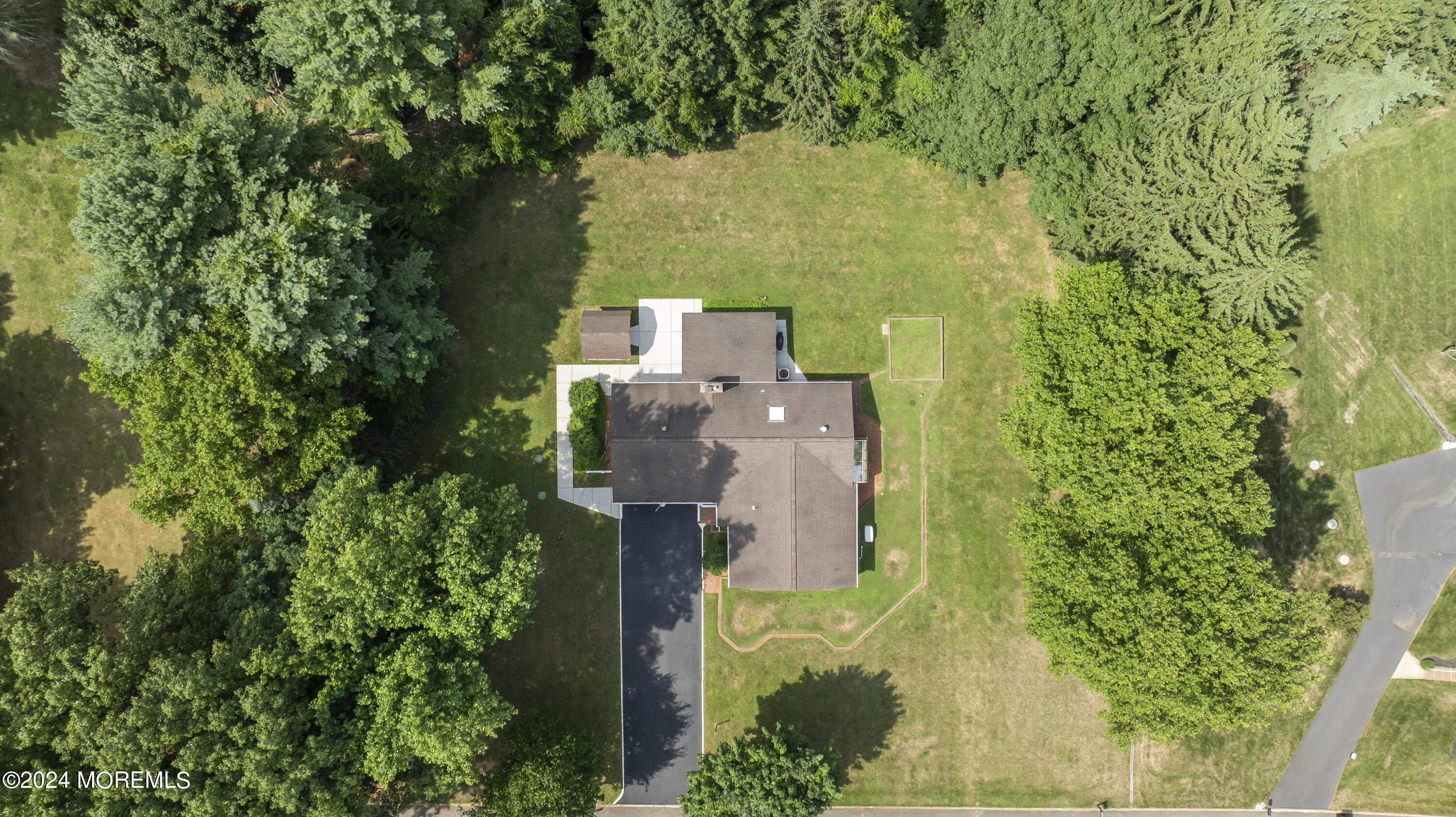 5 Robin Road Holmdel, NJ 07733 - Photo 36 of 42 Drone 2