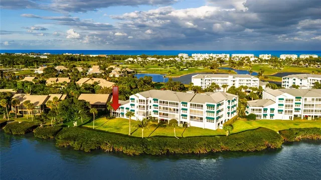 $835,000 | 184 Northeast Edgewater Drive, Unit 1001, Stuart, FL 34996
