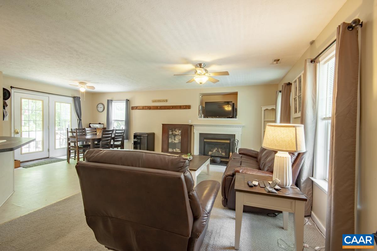 683 Turner Road Palmyra, VA 22963 - Photo 4 of 32 Gallery Image 4