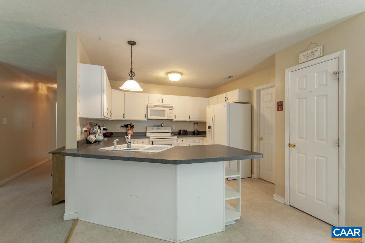 683 Turner Road Palmyra, VA 22963 - Photo 7 of 32 Gallery Image 7