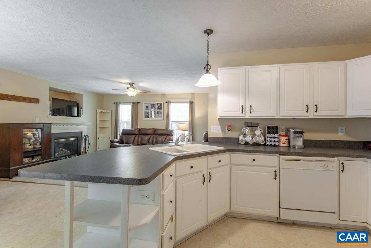 683 Turner Road Palmyra, VA 22963 - Photo 8 of 32 Gallery Image 8