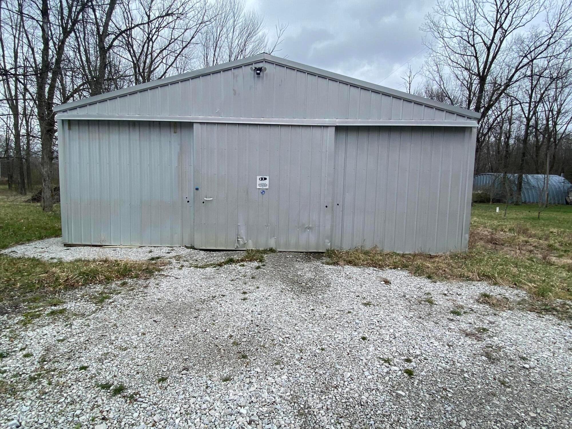 3490 Dixon Road Southwest Pataskala, OH 43062 - Photo 1 of 12 IMG_3478