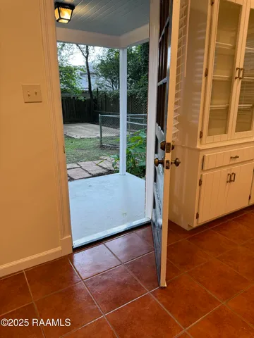 $2,275 | 519 West St Louis Street, Lafayette, LA 70506