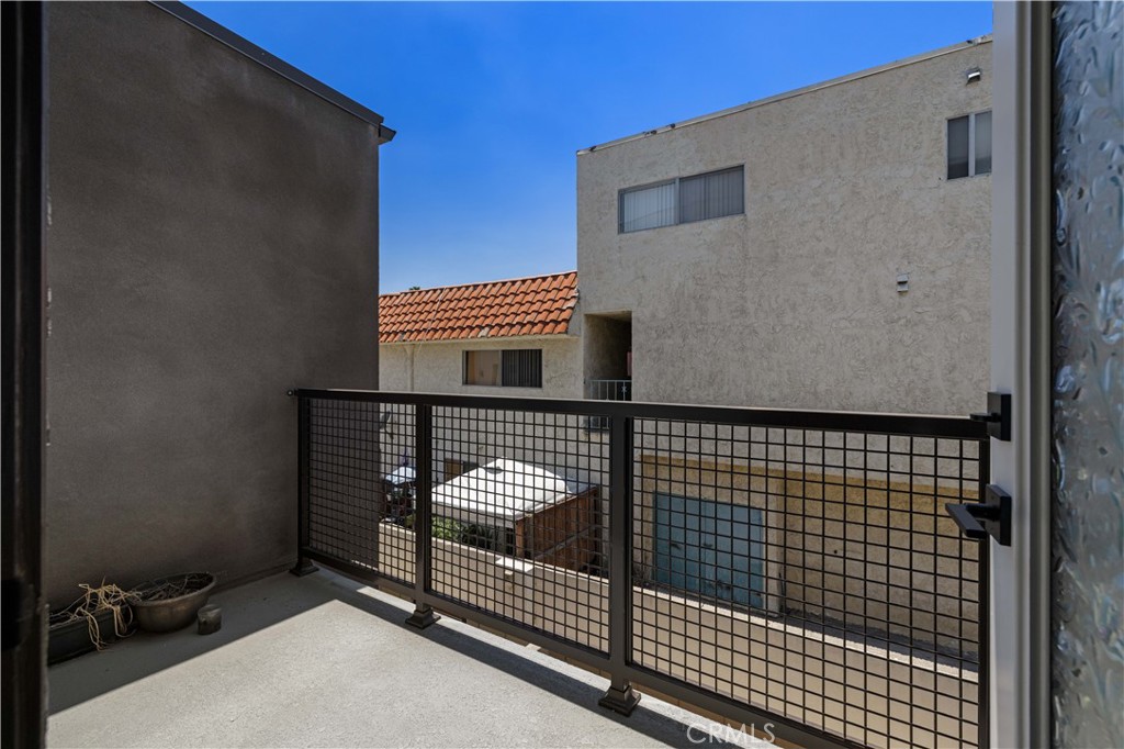 721 West Duarte Road, Unit B Monrovia, CA 91016 - Photo 20 of 24