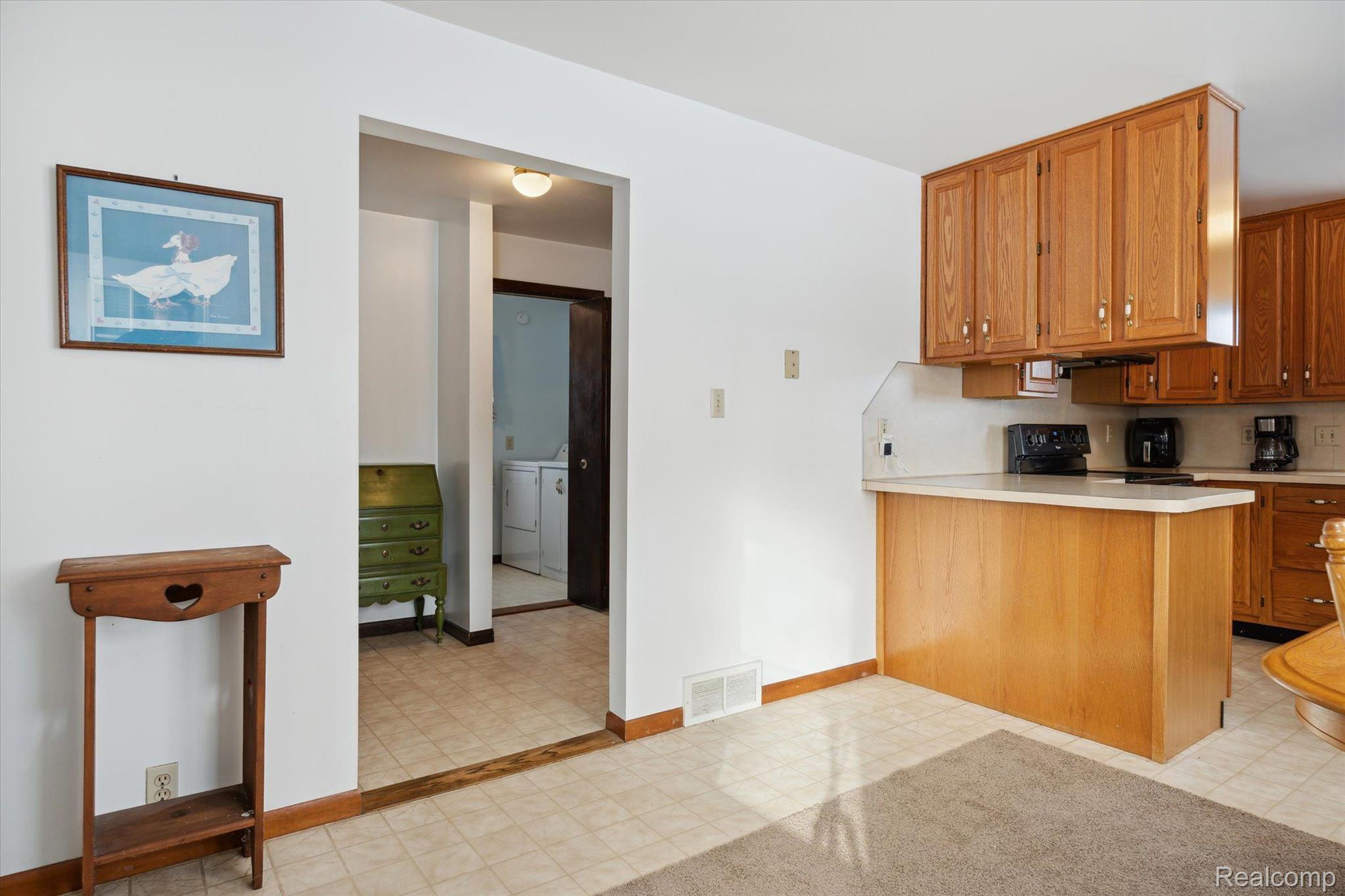 10551 Goodall Road Durand, MI 48429 - Photo 8 of 36 Gallery Image 8