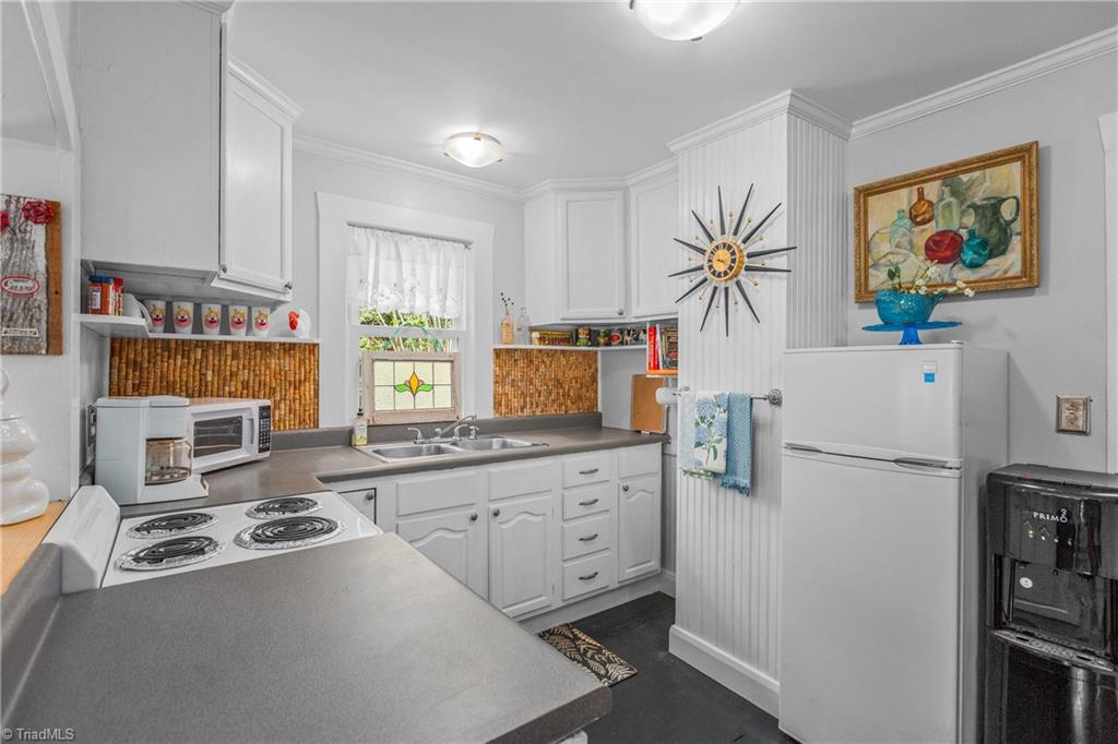 387 Austin Traphill Road Elkin, NC 28621 - Photo 11 of 27 Gallery Image 11