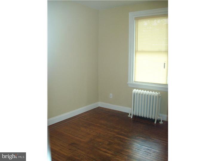 58 Sunshine Road Upper Darby, PA 19082 - Photo 16 of 21 Bedroom 4