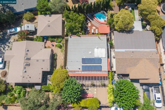 $695,000 | 17190 Cedar Avenue, Sonoma, CA 95476