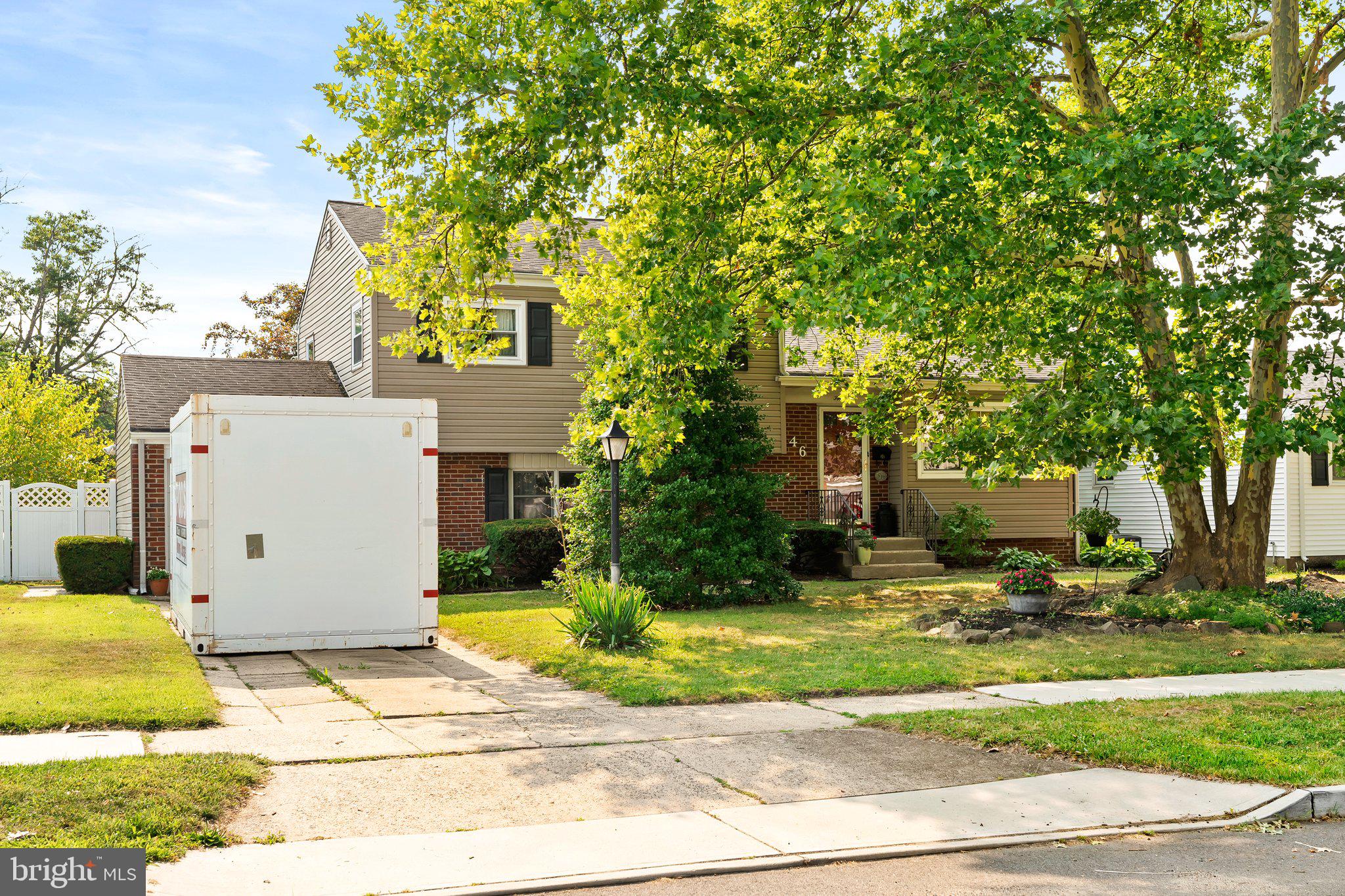 46 Hempstead Road Hamilton, NJ 08610 - Photo 4 of 48