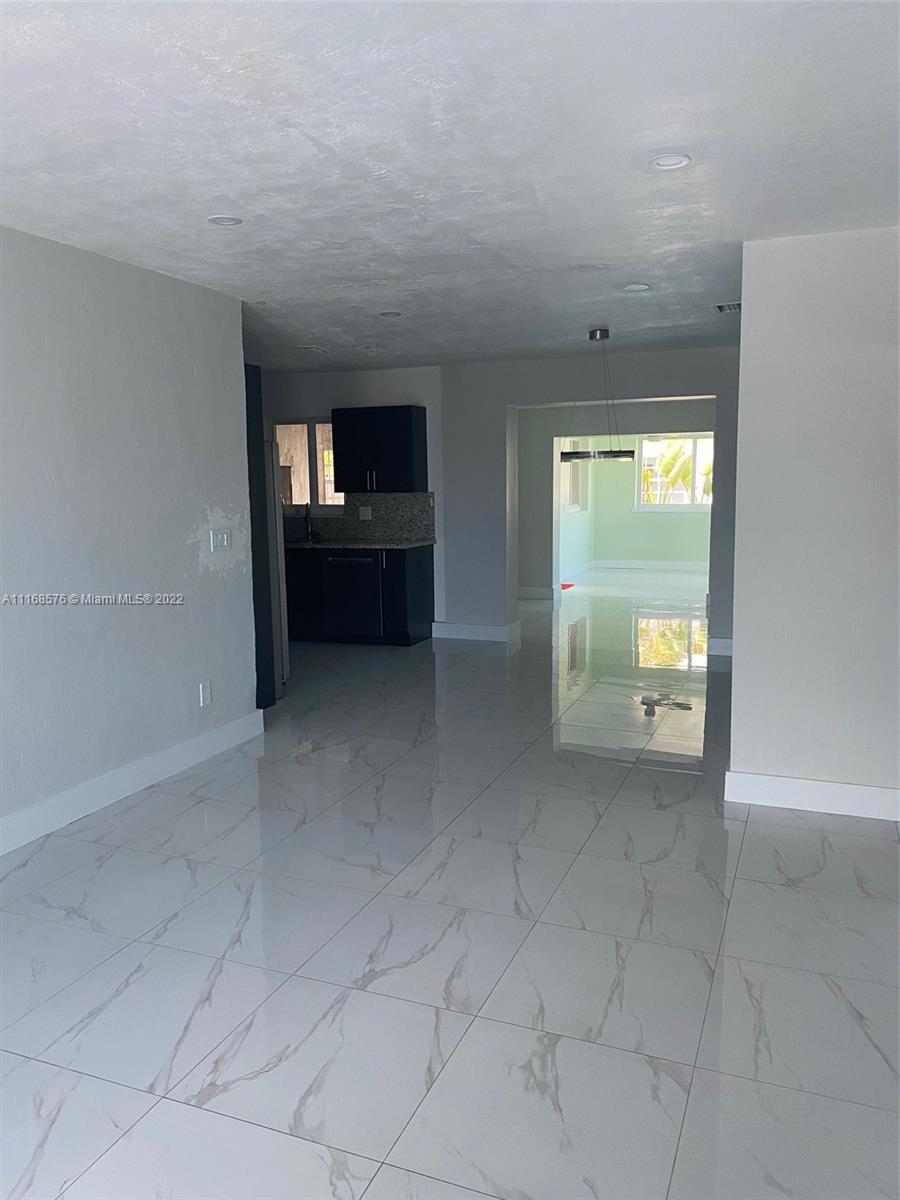 6561 Southwest 30th Street, Unit FRONT Miami, FL 33155 - Photo 6 of 18