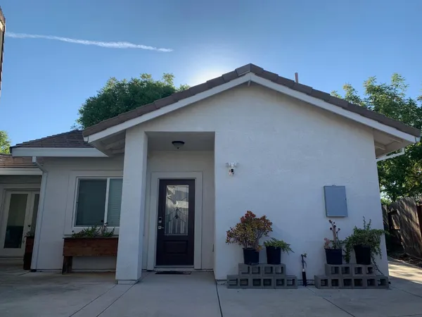 $1,650 | Undisclosed Address, Elk Grove, CA 95757