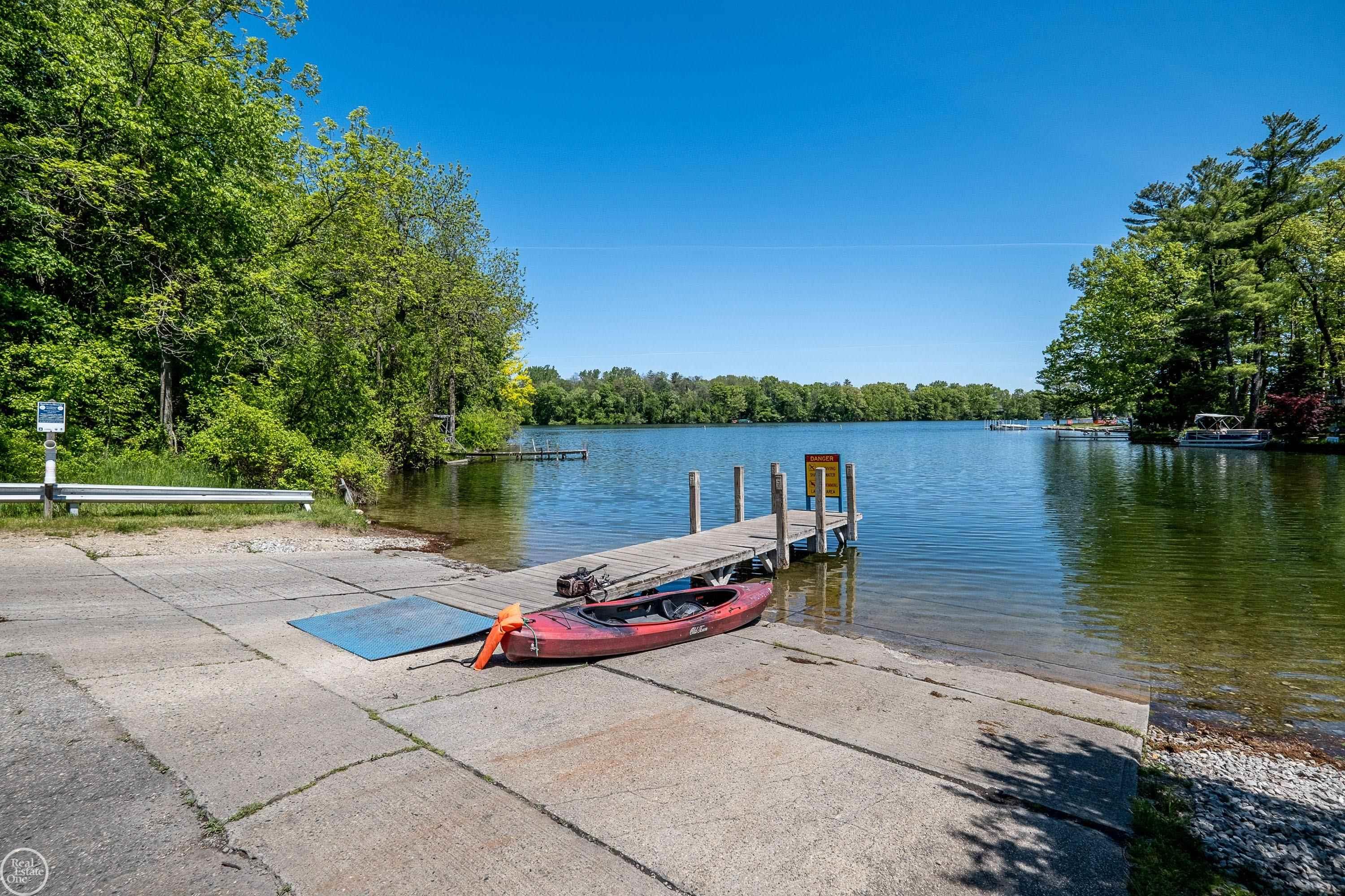 448 Mack Road Leonard, MI 48367 - Photo 73 of 73