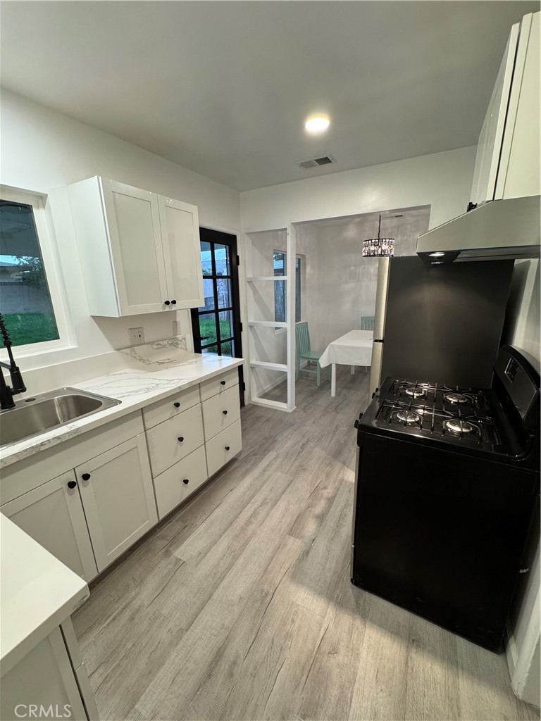 449 South Pampas Avenue Rialto, CA 92376 - Photo 1 of 8 Gallery Image 1