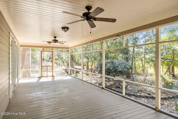 $965,000 | 121 Oakleaf Drive, Pine Knoll Shores, NC 28512