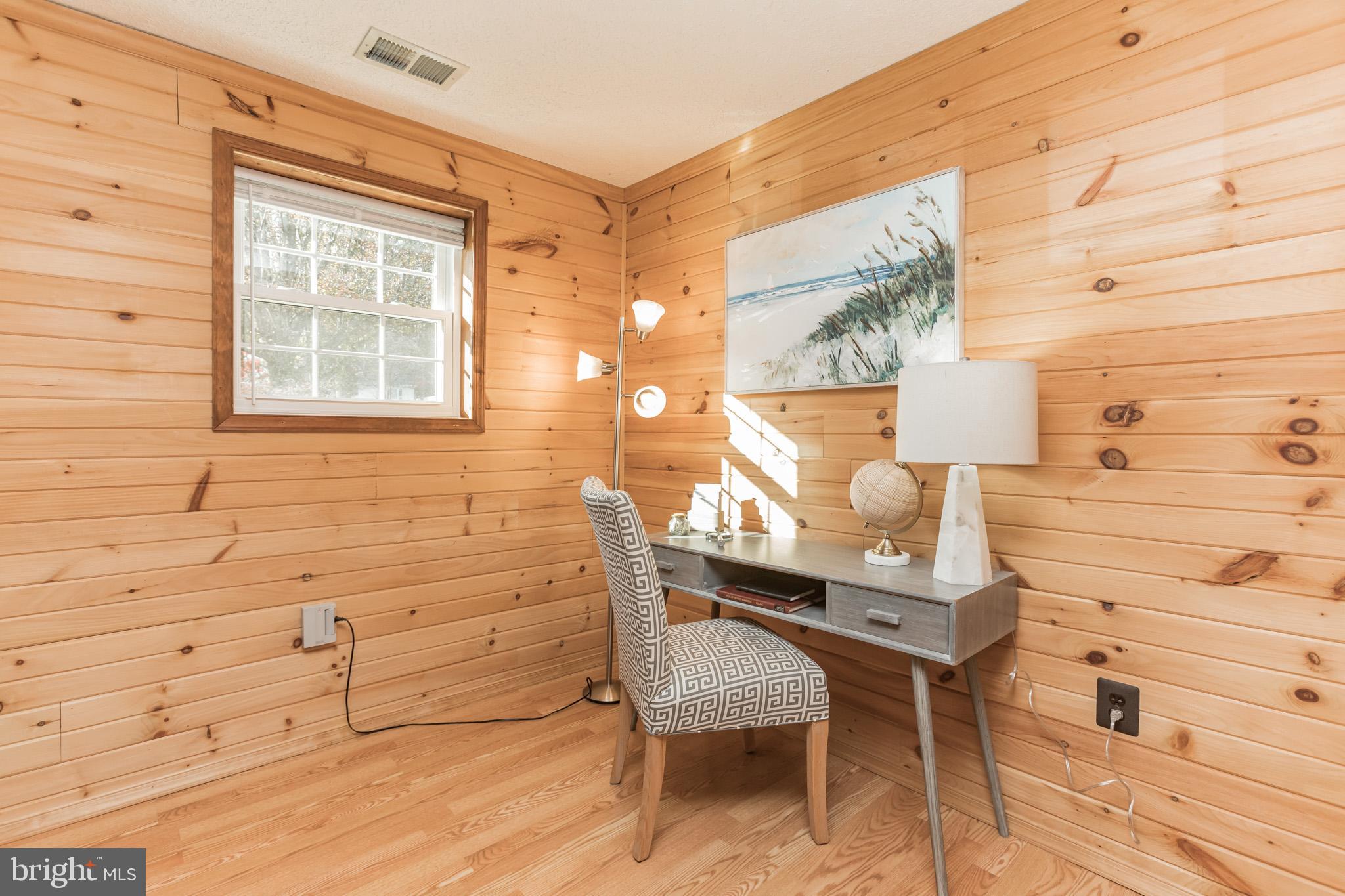 24213 Welsh Road Gaithersburg, MD 20882 - Photo 23 of 30 Lower level office area with natural light