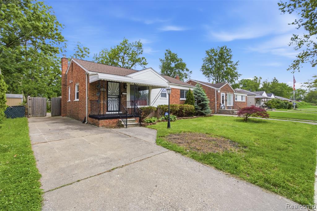 397 Longfellow Inkster, MI 48141 - Photo 2 of 16