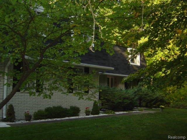 3597 Old Creek Road Rochester, MI 48307 - Photo 1 of 14 LOVE WHERE YOU LIVE