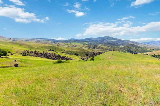 $850,000 | 11315 Timber Butte Drive, Sweet, ID 83670