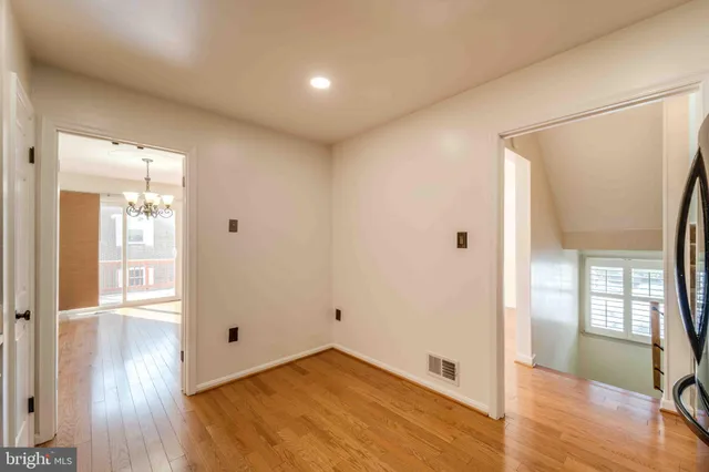 $2,900 | 7713 Bristol Square Court, Springfield, VA 22153