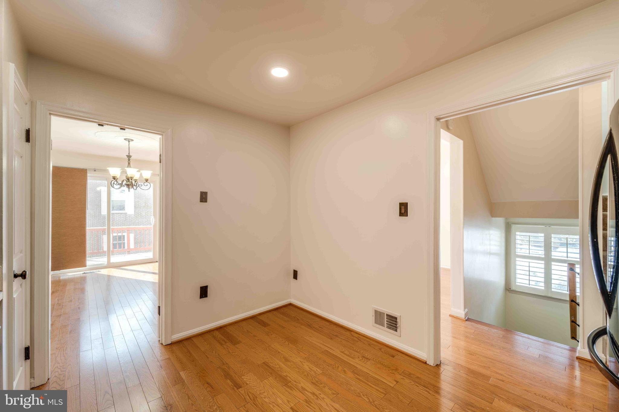 7713 Bristol Square Court Springfield, VA 22153 - Photo 12 of 41