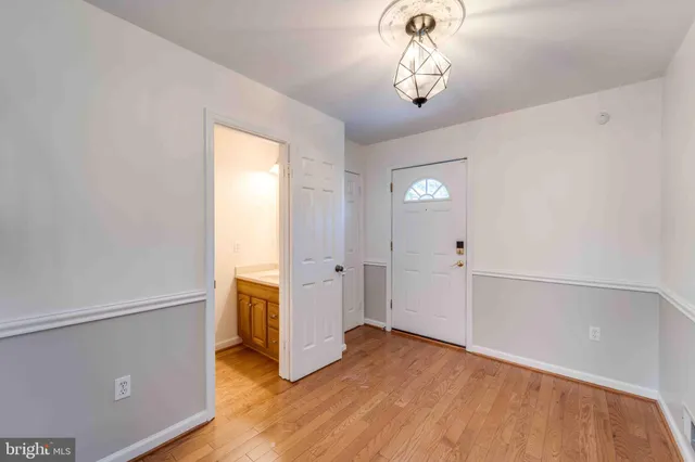 $2,900 | 7713 Bristol Square Court, Springfield, VA 22153