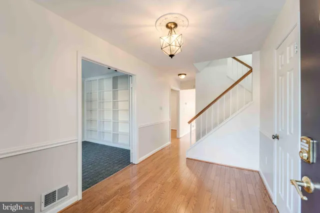 $2,900 | 7713 Bristol Square Court, Springfield, VA 22153