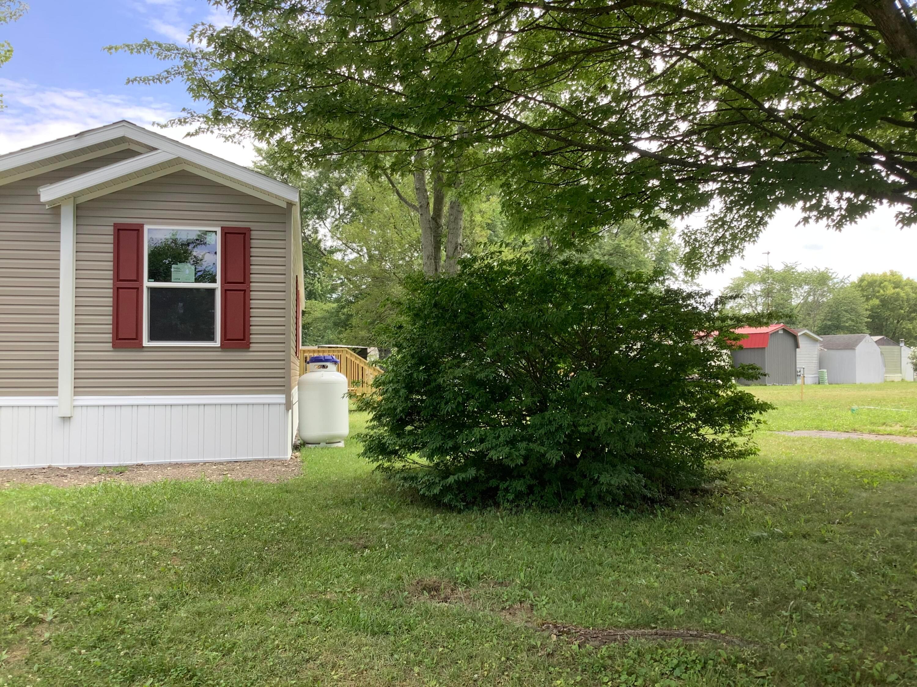 8565 Smith-Calhoun Road, Unit 54R Plain City, OH 43064 - Photo 3 of 14 IMG_5462