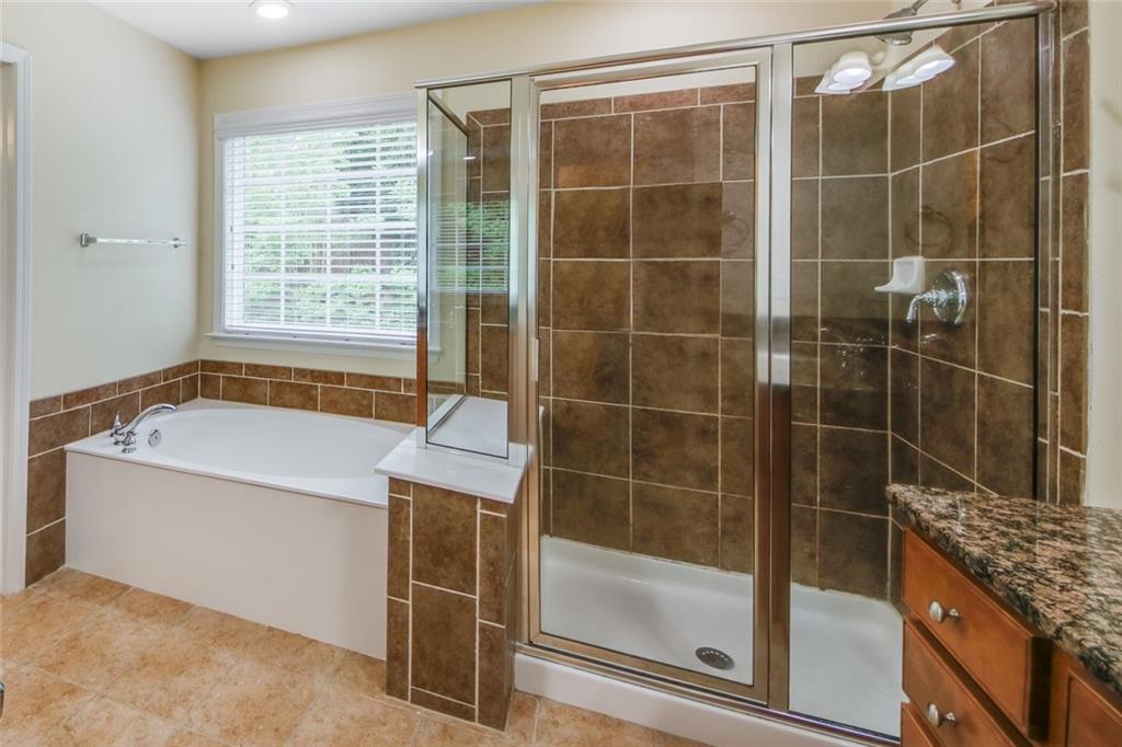 2776 Loftview Square Atlanta, GA 30339 - Photo 22 of 34