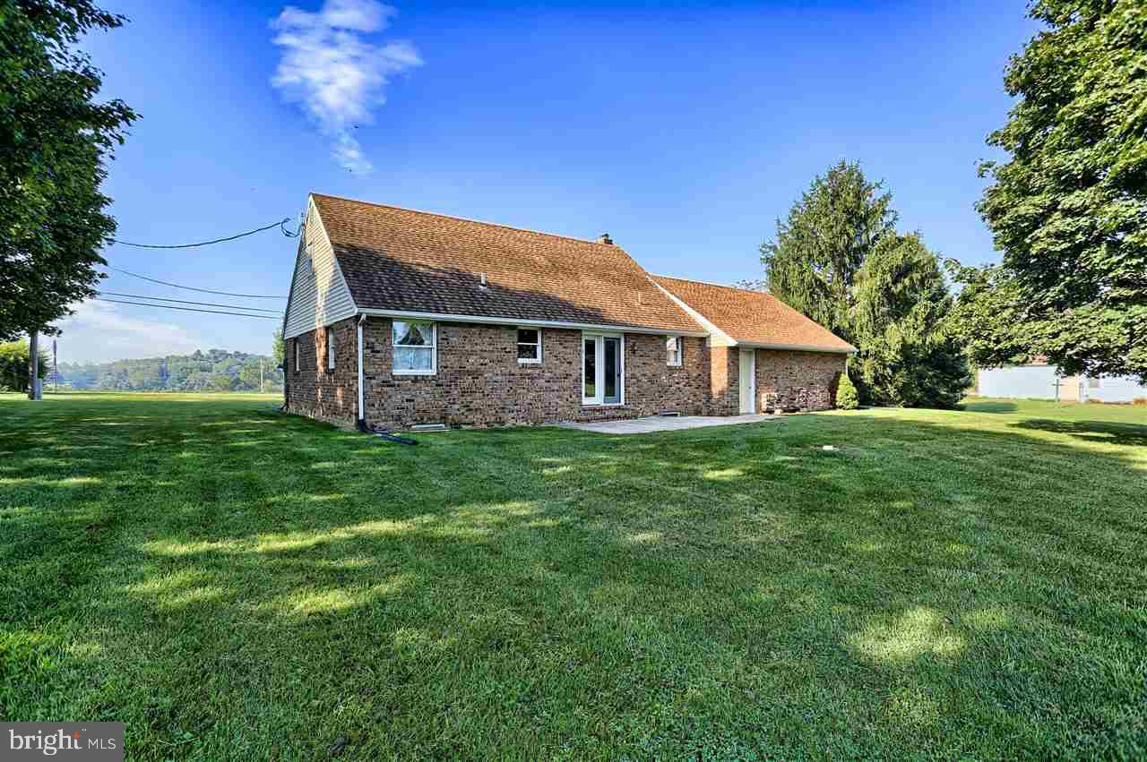 1630 Woodberry Road York, PA 17408 - Photo 31 of 36 Gallery Image 31