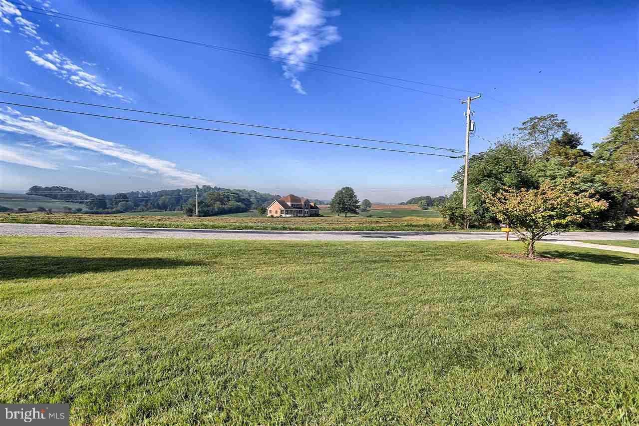 1630 Woodberry Road York, PA 17408 - Photo 36 of 36 Gallery Image 36