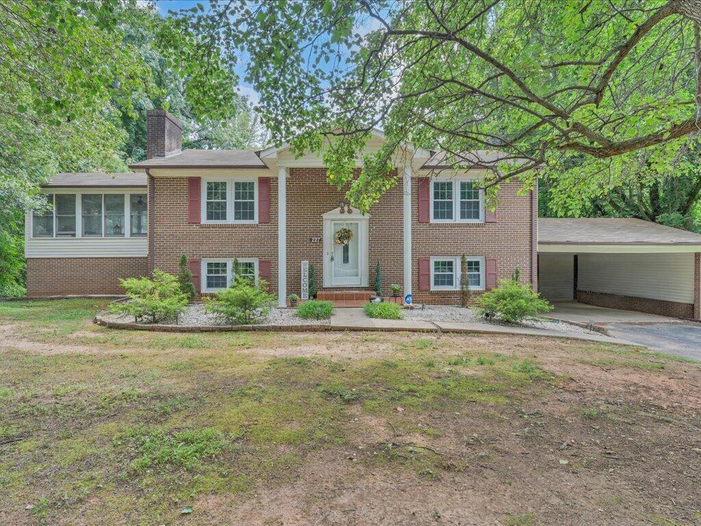 227 Vista View Lane Ridgeway, VA 24148 - Photo 2 of 56 02-MIB03641-R5