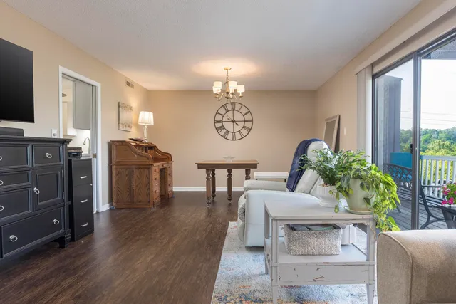 $185,000 | 800 Reads Lake Road, Unit 305, Chattanooga, TN 37415