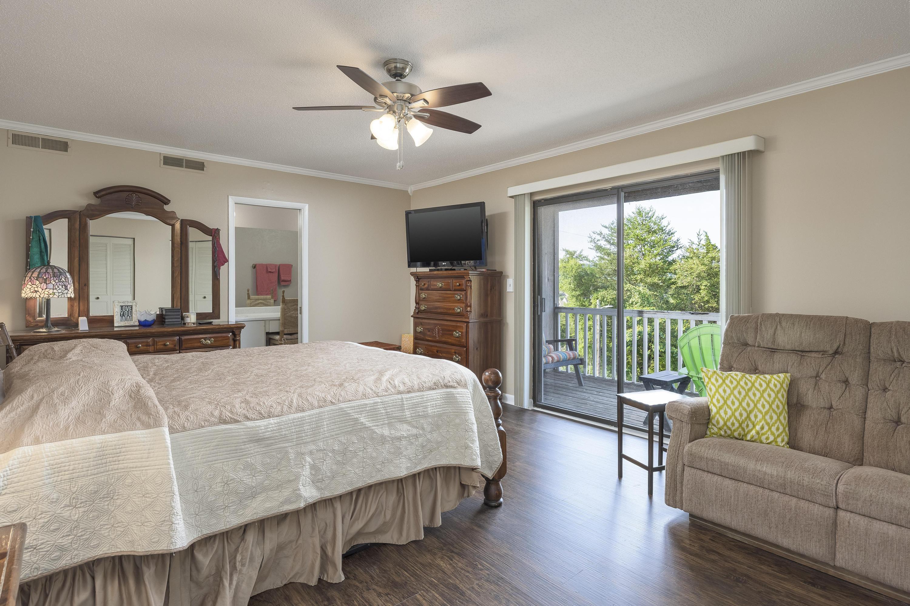 800 Reads Lake Road, Unit 305 Chattanooga, TN 37415 - Photo 21 of 37 2025_08_August_800_Reads_Lake_Rd_Unit_00