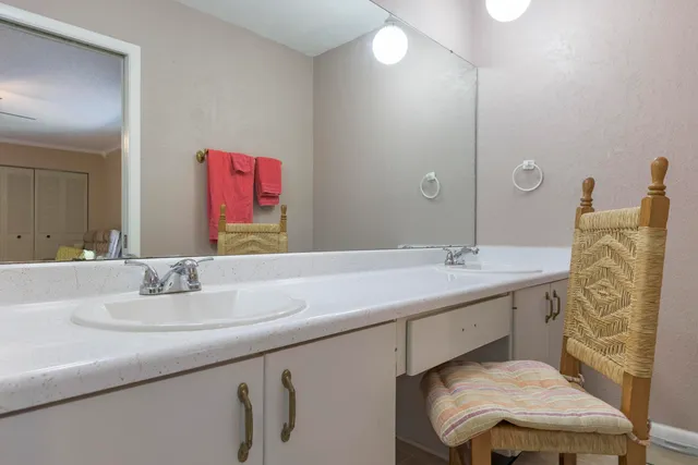 $185,000 | 800 Reads Lake Road, Unit 305, Chattanooga, TN 37415