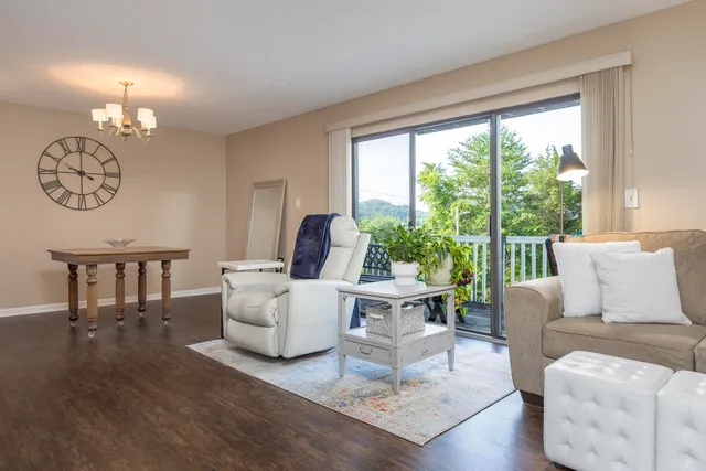 $185,000 | 800 Reads Lake Road, Unit 305, Chattanooga, TN 37415