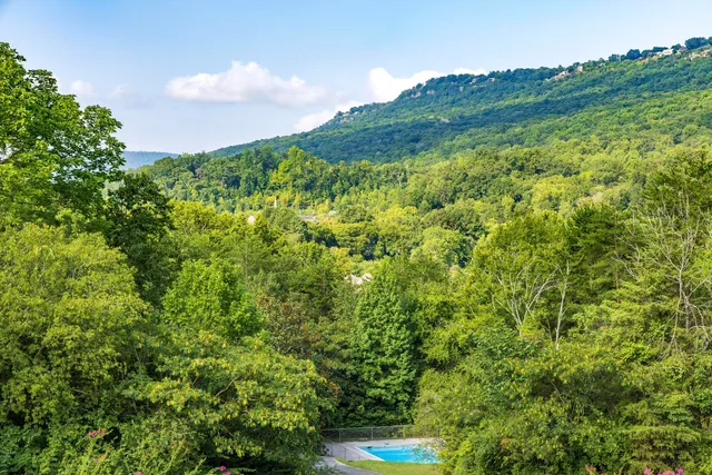 $185,000 | 800 Reads Lake Road, Unit 305, Chattanooga, TN 37415