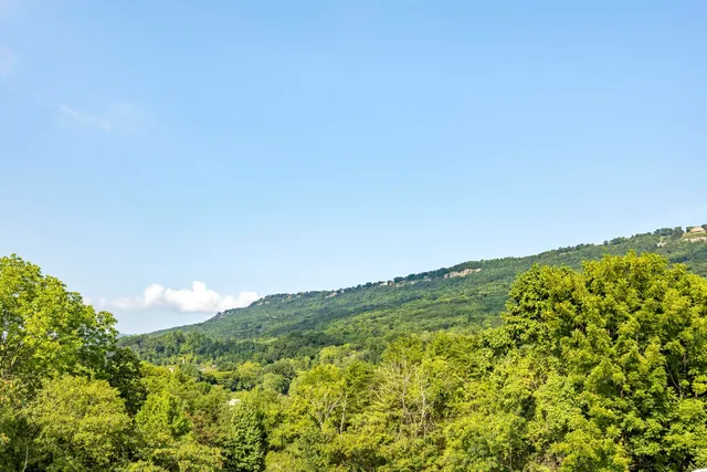 $185,000 | 800 Reads Lake Road, Unit 305, Chattanooga, TN 37415