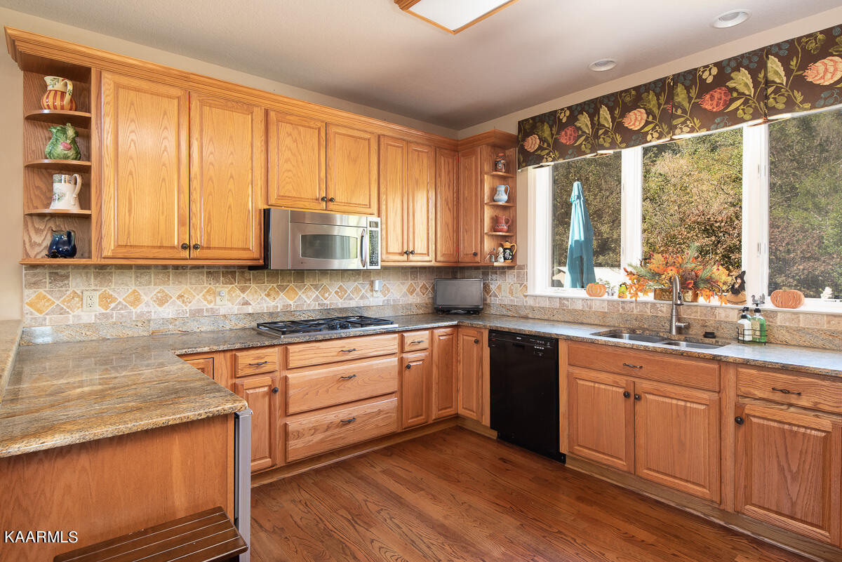 3014 Swafford Road Knoxville, TN 37932 - Photo 21 of 33 JBP_Swafford3014_Web-23