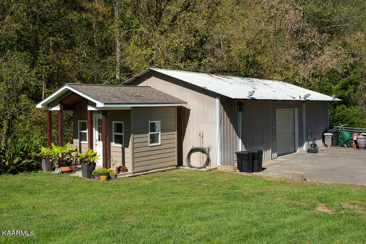3014 Swafford Road Knoxville, TN 37932 - Photo 7 of 33 JBP_Swafford3014_Web-5